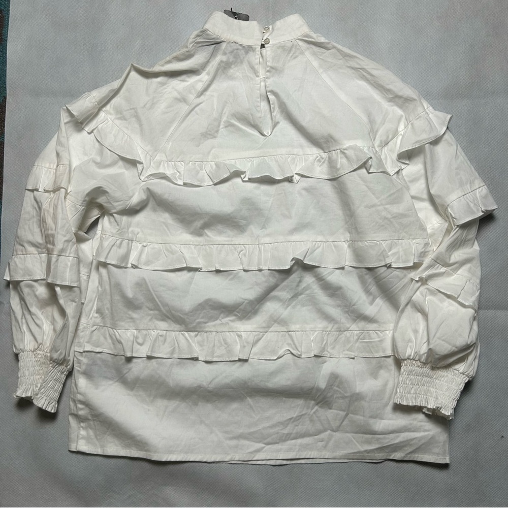 Nicole Miller white ruffle 3/4 sleeve much neck top NWT size small - Picture 5 of 6